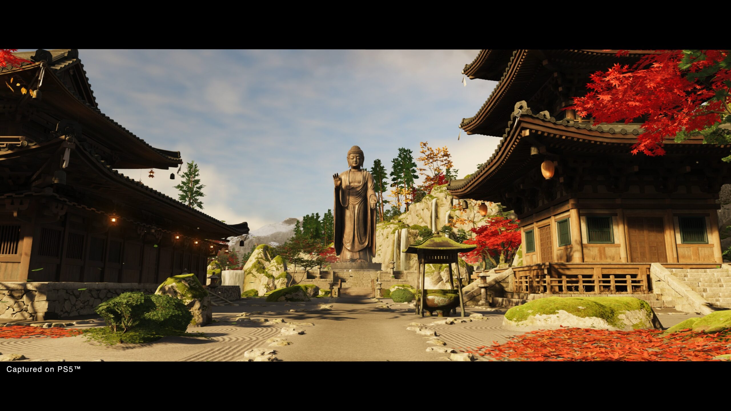 大仏のある寺院の中庭